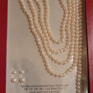 Elegant Pearl Jewelry Set
